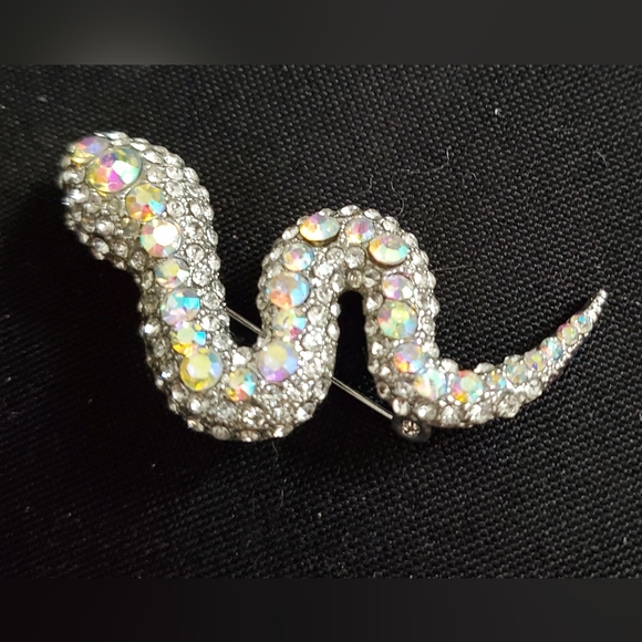 Rhinestone snake brooch, never worn - Picture 2 of 3